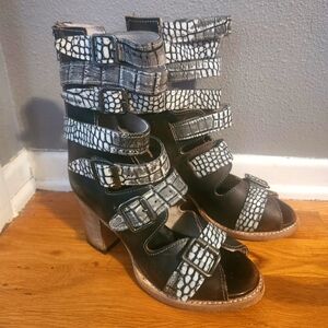 Freebird Bond Heels, Size 7
